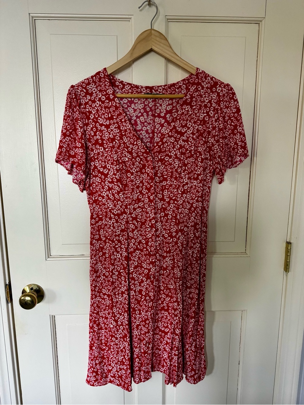 Flutter-Sleeve Mini Dress in Floral, size 4